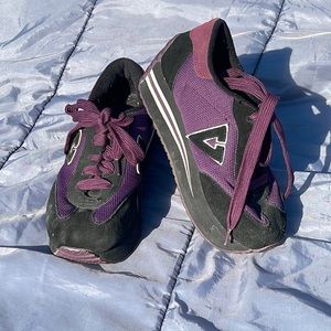 Vintage Volatile Purple Platform